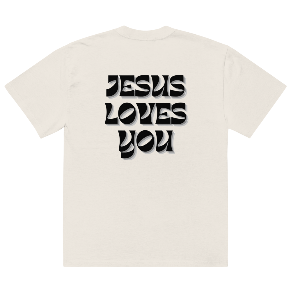 Camiseta V&F Oversize Jesus Loves You