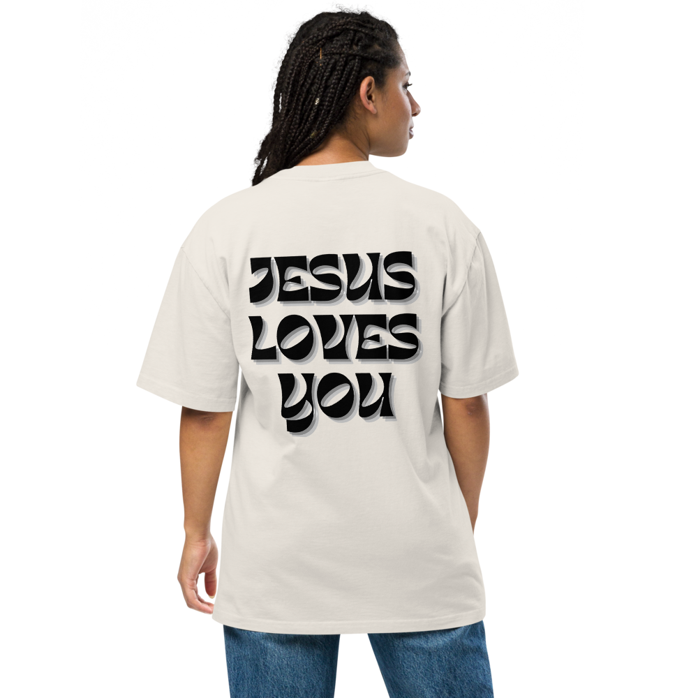 Camiseta V&F Oversize Jesus Loves You