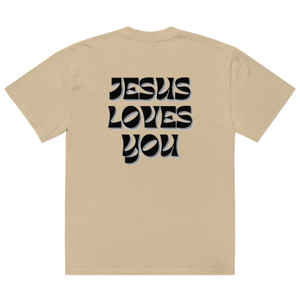 Camiseta V&F Oversize Jesus Loves You