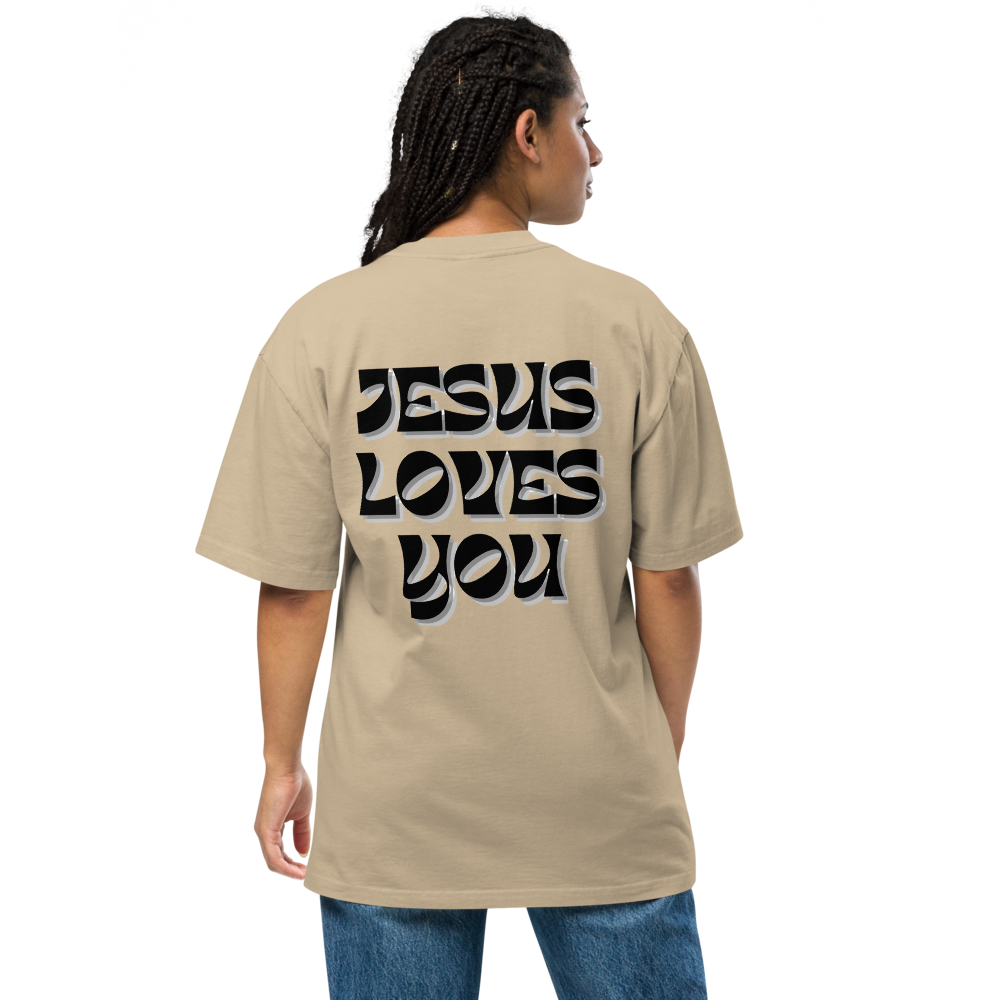 Camiseta V&F Oversize Jesus Loves You